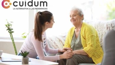 Oferta de empleo en agosto: Cuidum busca 70 cuidadores para adultos mayores dependientes
