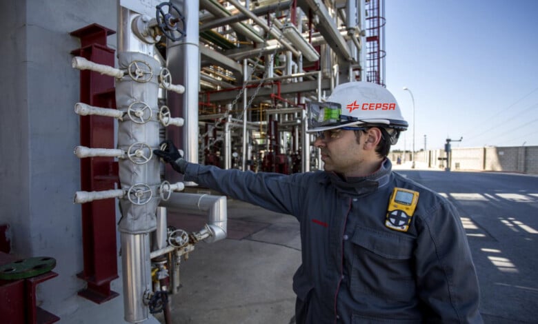 Cepsa busca 22 personas para trabajar en el sector petrolero