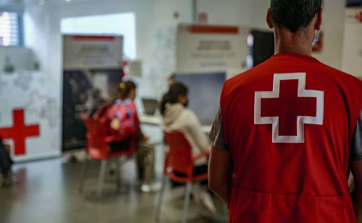 89 profesionales contratará la Cruz Roja en España