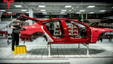 Elon Musk ofrece empleo fijo con hasta 40.000 euros al año y opción de teletrabajo en Tesla