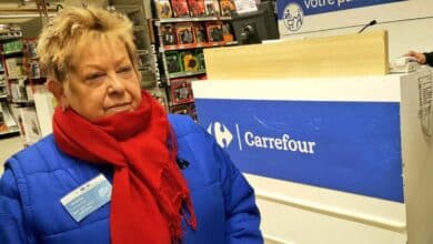 Carrefour anuncia más de 60 puestos para trabajar en diciembre y enero