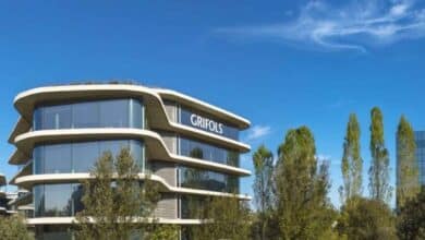 Grifols dispone de 100 oportunidades para trabajar en centros de producción y laboratorios