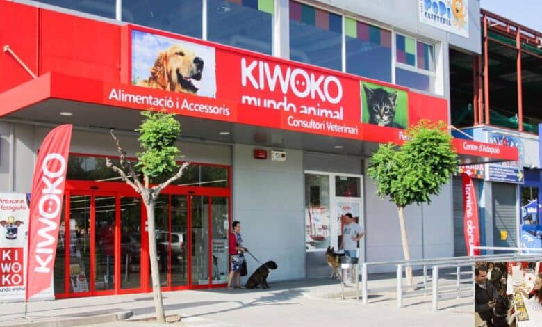 Kiwoko cajera empleo
