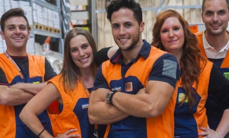 Se necesita Vendedor/a experto/a en Carpintería Exterior en Obramat Valladolid