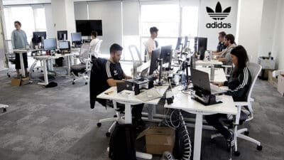 oficina de trabajo Adidas